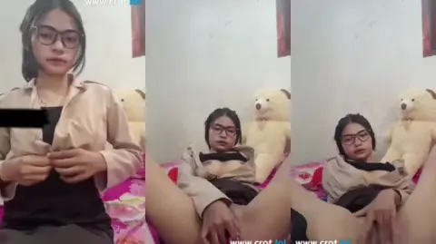 Kirim Video Bacol Buat Pacar Yang Lagi LDR